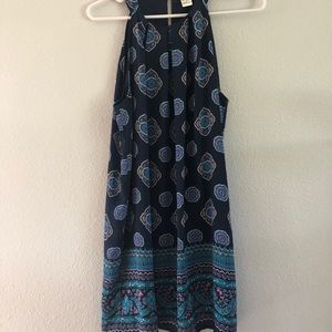 Sleeveless Paisley blue dress
